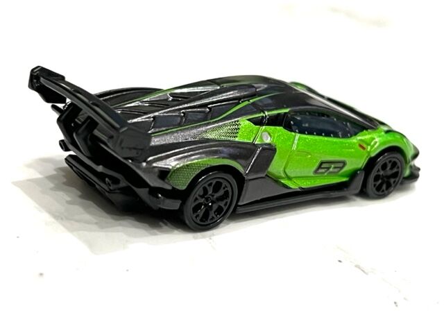 今月の新車～トミカプレミアム 07番 ランボルギーニ エッセンサ