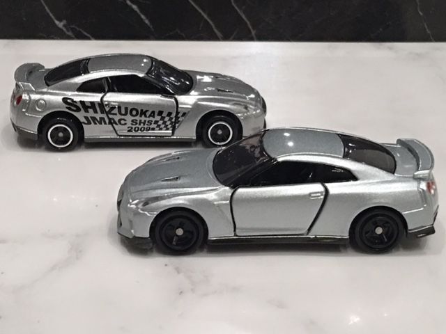 10月新車！トミカ 23番 日産GT-R : FAIRLADY Z fan