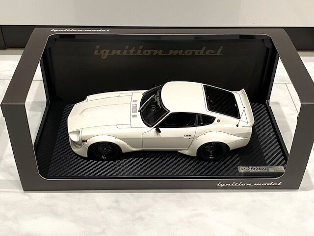 1/18 ignition model 1361 Fairlady Z (S30) STAR ROAD White 1/18 ignition model 1361 Fairlady Z (S30) STAR ROAD White