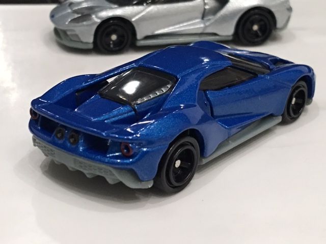 今月の新車～トミカ 19番 フォードGT コンセプトカー : FAIRLADY