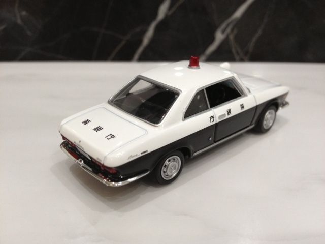 お得な情報満載 TLV マツダルーチェロータリークーペ パトロールカー : FAIRLADY ミニカー