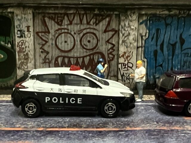 日産　リーフ　大阪府警察パトロールカー 一財) 大阪府警察職員互助会特注 日産リーフ 大阪府警察 パトロール