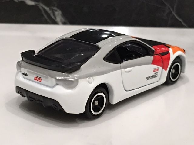 北の大地から着弾～トミカ 86 TRD Griffon カラーリングVER