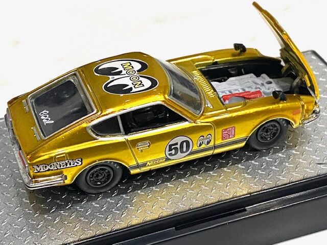 1/64 M2 MACHINES MOONEYES HOBBY EXCLUSIVE Liquid Gold Z432