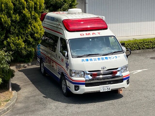 活躍しない事を祈る 兵庫県災害医療センター Dmatカー Fairlady Z Fan