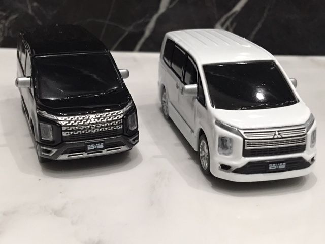 三菱自動車オリジナル 新型デリカD5 ミニカー 11台セット