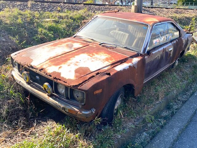 足はいいけど錆でボロボロ・・・2代目 カリーナ2ドアHT