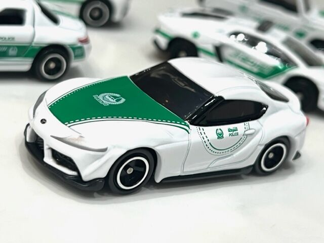 トミカ ドバイ警察　6台セット　非売品　イオン限定品　値下げ可能 トミカ ドバイ警察 6台セット 非売品 イオン限定品 値下げ可能