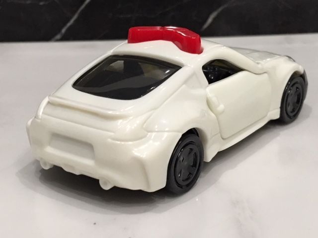 マクドナルド ハッピーセット トミカ Zパトカーゲット マクドナルド ハッピーセット トミカ Zパトカーゲット
