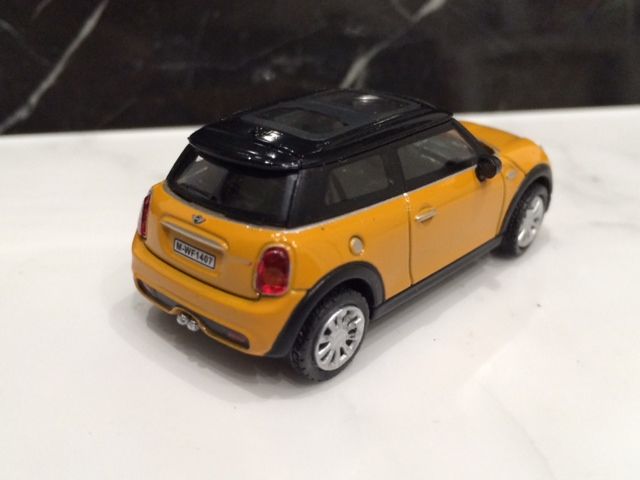 試乗プレ～1/64 新型F56 MINI COOPER S ミニカー : FAIRLADY Z fan