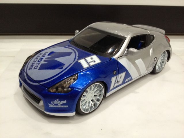 Maisto AllStar 1/24 2009 Nissan 370Z : FAIRLADY Z fan Maisto AllStar 1/24 2009 Nissan 370Z : FAIRLADY Z fan