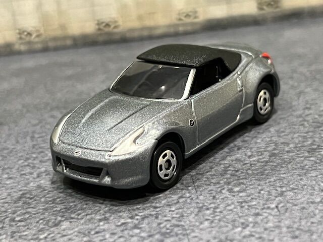 あなたは何色??トミカ標識セット フェアレディZ ロードスター あなたは何色??トミカ標識セット フェアレディZ ロードスター