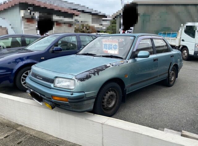 とある中古車屋にあったダイハツの希少車 今はここにありません Fairlady Z Fan