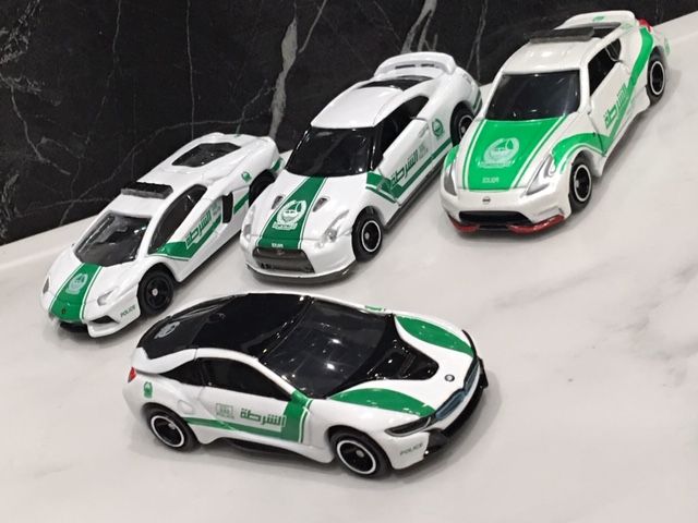 トミカ ドバイ警察　6台セット　非売品　イオン限定品　値下げ可能 トミカ ドバイ警察 6台セット 非売品 イオン限定品 値下げ可能