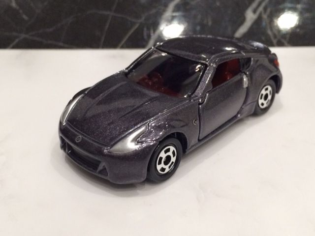 トミカ  車名違い  パッケージエラー こんなエラートミカが売っていました。 : FAIRLADY Z fan
