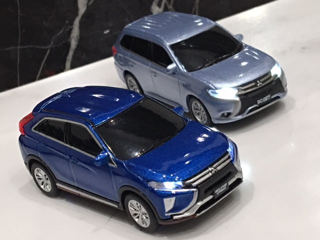 三菱 エクリプスクロス プルバックミニカー : FAIRLADY Z fan