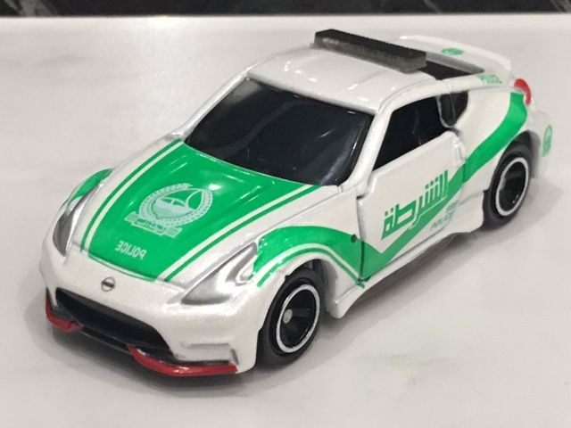 ドバイ警察 日産フェアレディZ(370Z ?) ニスモ パトカー採用