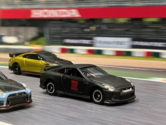 トミカイベントモデル No.8 日産GT-R : FAIRLADY Z fan