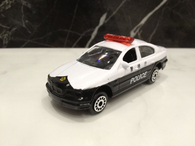 Y.S.N 町ののりものダイキャストミニカー BMWパトカー