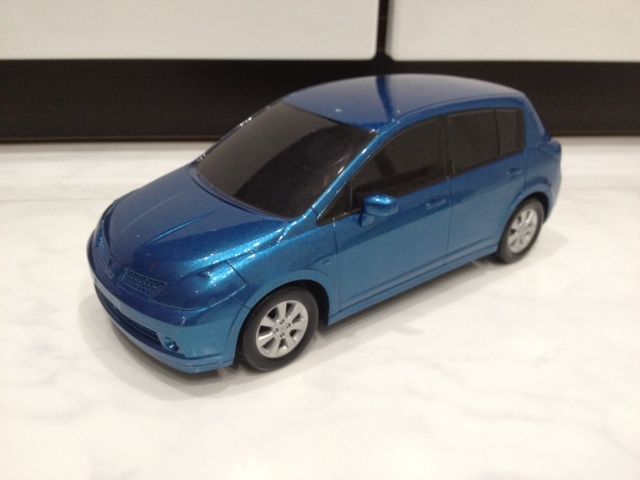 幻のトミカ】極美品*超激レア*日産*ティーダ*カラー