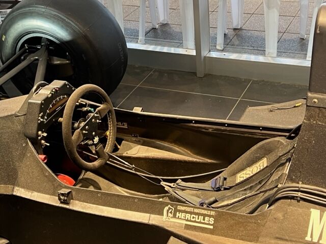 鈴鹿PA展示～マクラーレン ホンダ MP4/5B : FAIRLADY Z fan