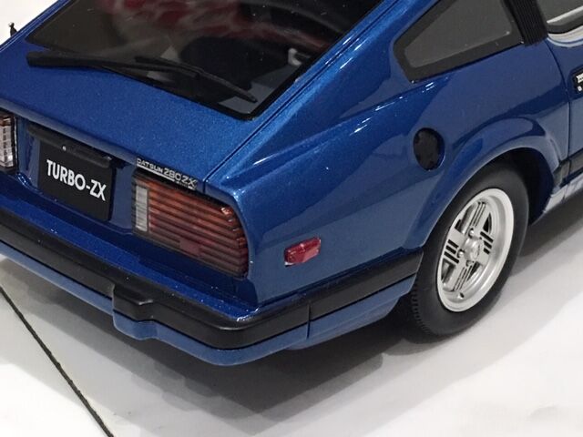 訳あり格安!!1/18 otto mobile DATSUN 280ZX ターボ ブルー 訳あり格安!!1/18 otto mobile DATSUN 280ZX ターボ ブルー