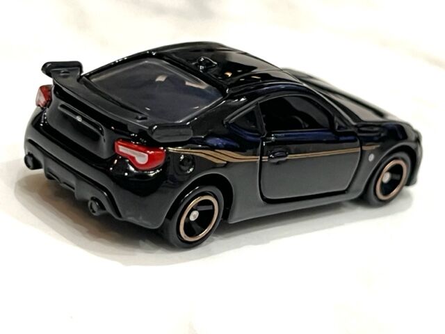 トイザらスオリジナル トミカ トヨタ 86 GT BLACK LIMITED デザイン