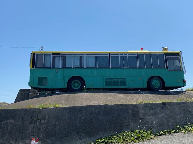 みどりの日なので緑色の廃バス！！ : FAIRLADY Z fan