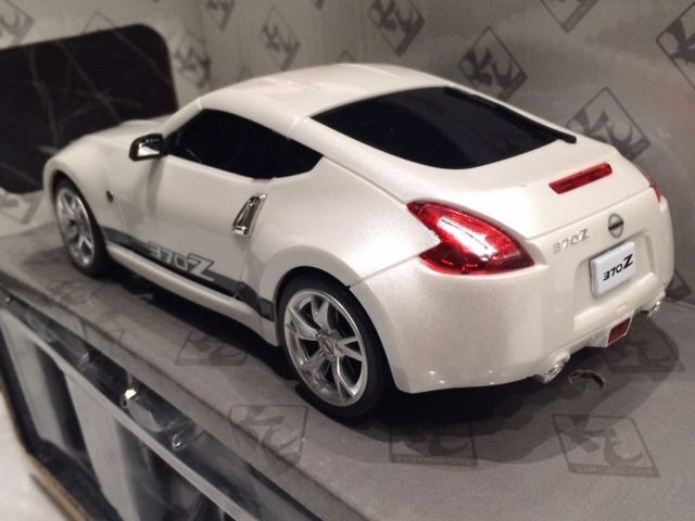 タミヤラジコンボディ　NISSANフェアレディZ　Z34 　パールホワイト タミヤラジコンボディ NISSANフェアレディZ Z34 パールホワイト