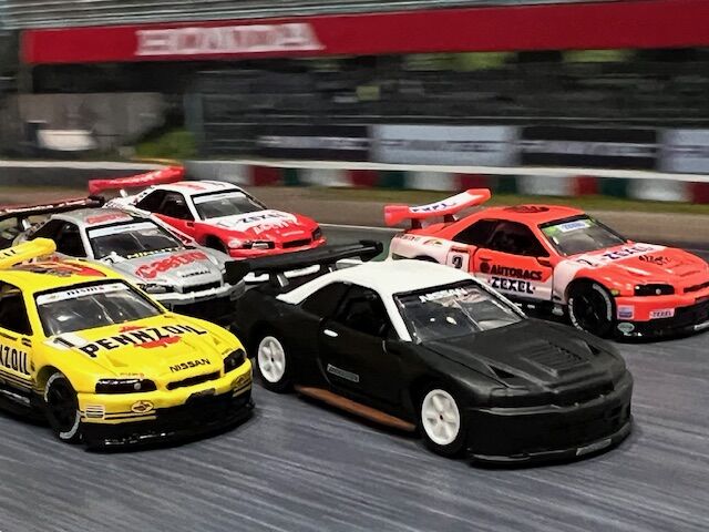 箱が痛んでてもこの値段は買い！限定トミカプレミアムRacing