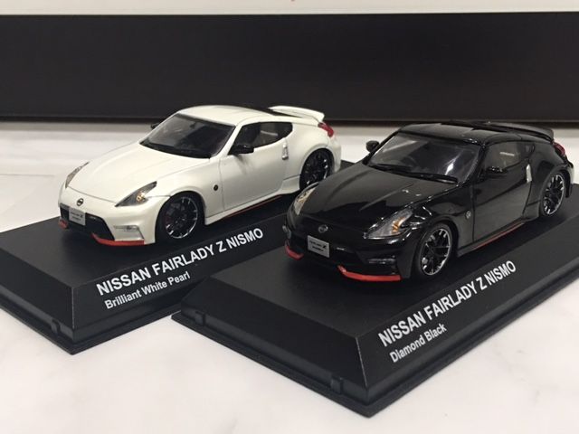 ミニカー　FAIRLADY Z NISMO  1/43 2台 61Gr65ytLZL._AC_SY200_QL15_.jpg