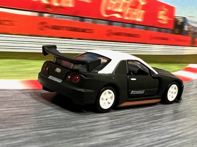 箱が痛んでてもこの値段は買い！限定トミカプレミアムRacing