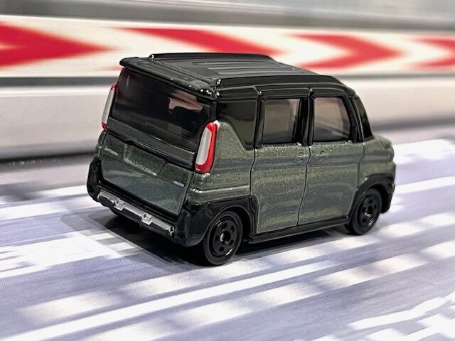 三菱自動車オリジナルトミカ 三菱 デリカミニ (非売品