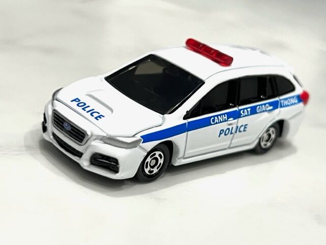 Amazon.co.jp: トミカ イオン限定 レヴォーグ ベトナム警察仕様