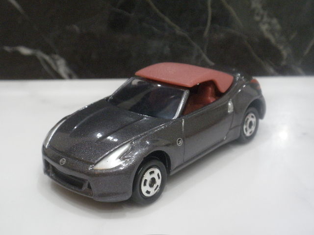 トミカ まとめ売り 18台セット　D ロードスター　ヴィッツ　プリウス　リーフ Amazon | トミカ ギフト ミニカー ミニカー ヴィッツ 青 ブルー