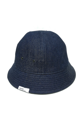 HAT01