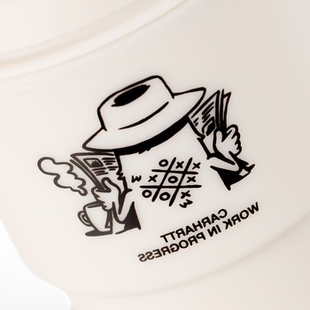 AwfulRiversDemitaWallmug_I0287843E00_02_2000x