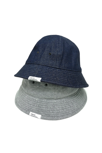 HAT03