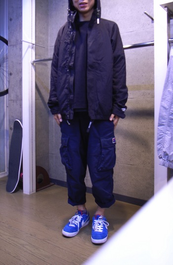 R1022599-1�ʥɥ�å�#A8E0E 23-35-25