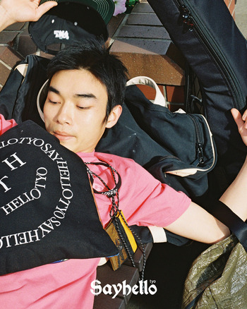 SAYHELLO-2021issue1-look-7