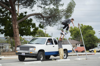 SP21_SB_ProGT_GTaylor_SkateHero_BC_01