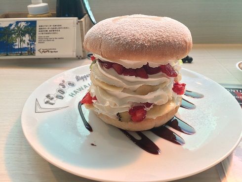 テディーズ ビガー バーガーのメガ盛りスイーツバーガーと激辛バーガー 東京刺激クラブ