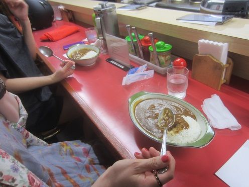 カレーショップ シュクリアのハンバーグ目玉焼カレー大盛り 東京刺激クラブ カレーショップ シュクリアのハンバーグ目玉焼カレー大盛り 東京刺激クラブ