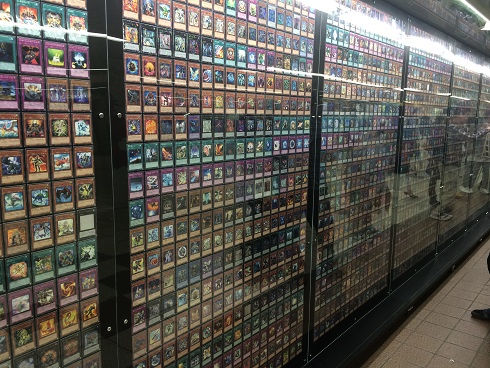 遊戯王カードが７６４９枚展示されている映画 遊戯王 The Dark Side Of Dimensions 公開イベント 東京刺激クラブ