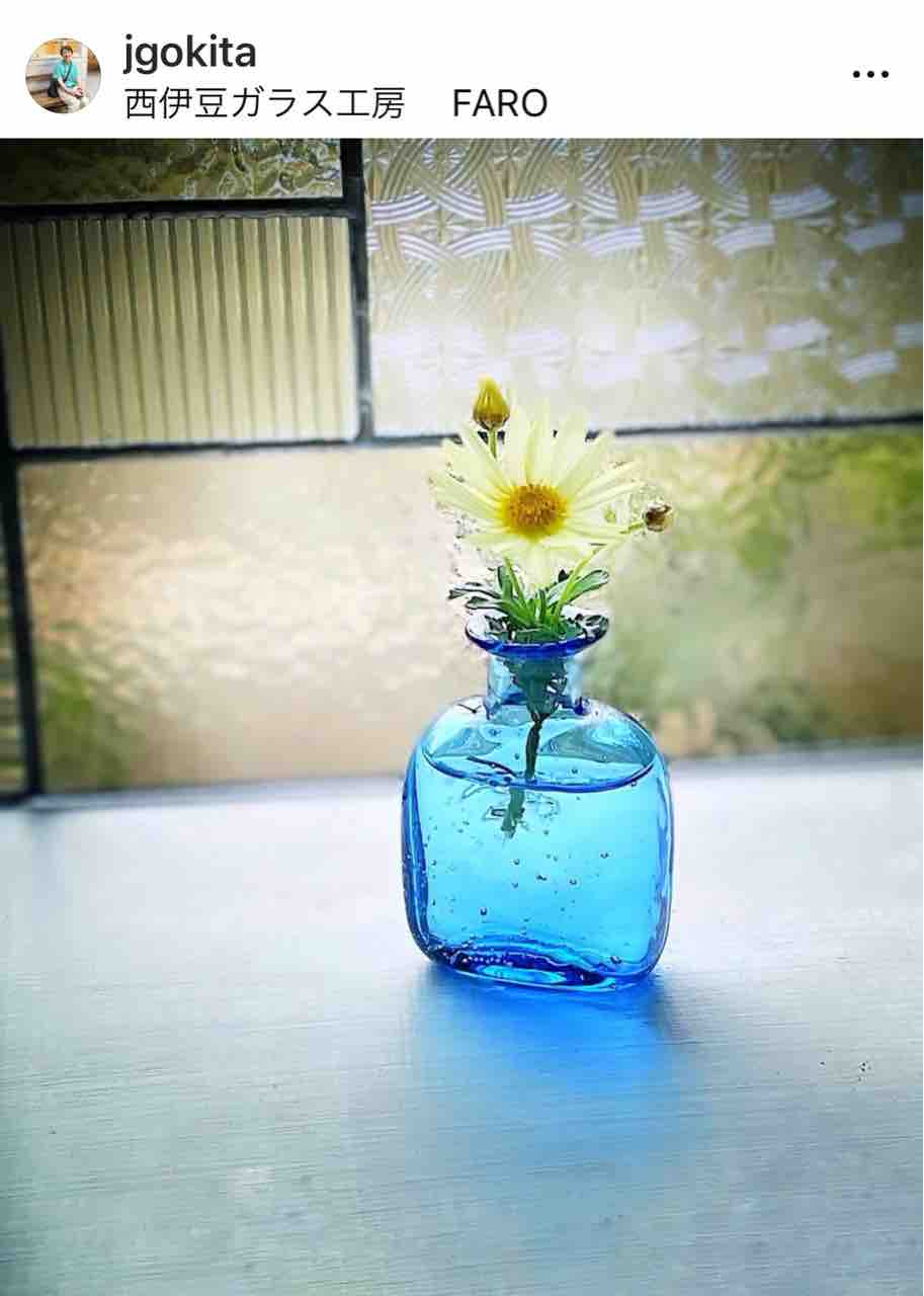 青いボトル : 『灯台もと暮らし 』西伊豆ガラス工房FARO徒然日記
