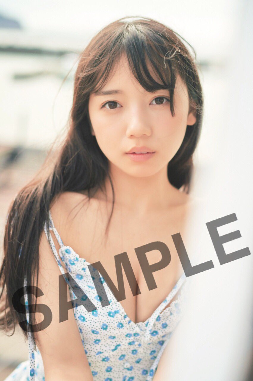 日向坂46 齊藤京子 胸チラセクシーショット 書店限定ポストカード7種を公開 坂道まとまとめ速報