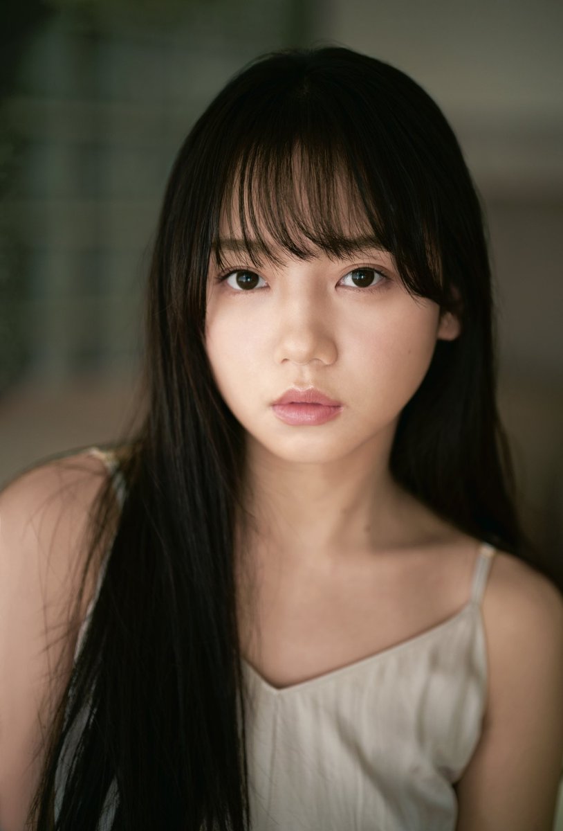 日向坂46 令和の中森明菜 齊藤京子 B L Tグラビアが神がかっていると話題に 日向坂46まとめ 日向速報