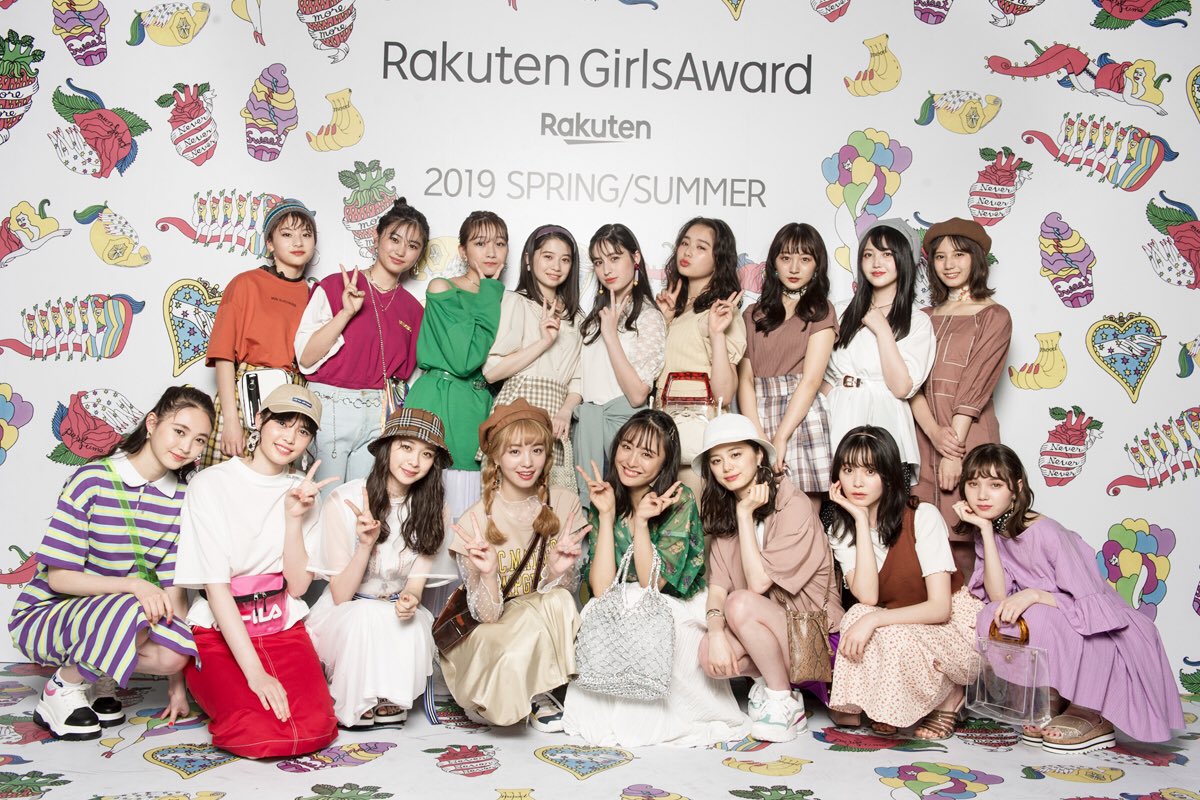 日向坂46 Seventeen集合写真にて こさかなの謙虚すぎるポジション取りが話題にwwwwwwww 圧倒的に可愛いのに 日向坂46まとめ 日向速報 日向坂46 Seventeen集合写真にて こさかなの謙虚すぎるポジション取りが話題にwwwwwwww 圧倒的に可愛いのに 日向坂46まとめ 日向速報