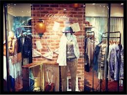 アングリッド　Ungrid が通販で最大７０％オフのセールをしてるよ！