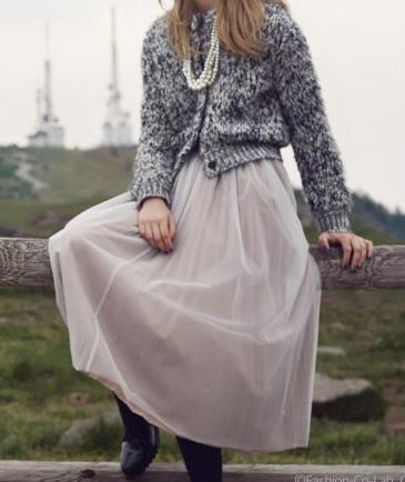 ar掲載のスナイデルループモヘアカーデ